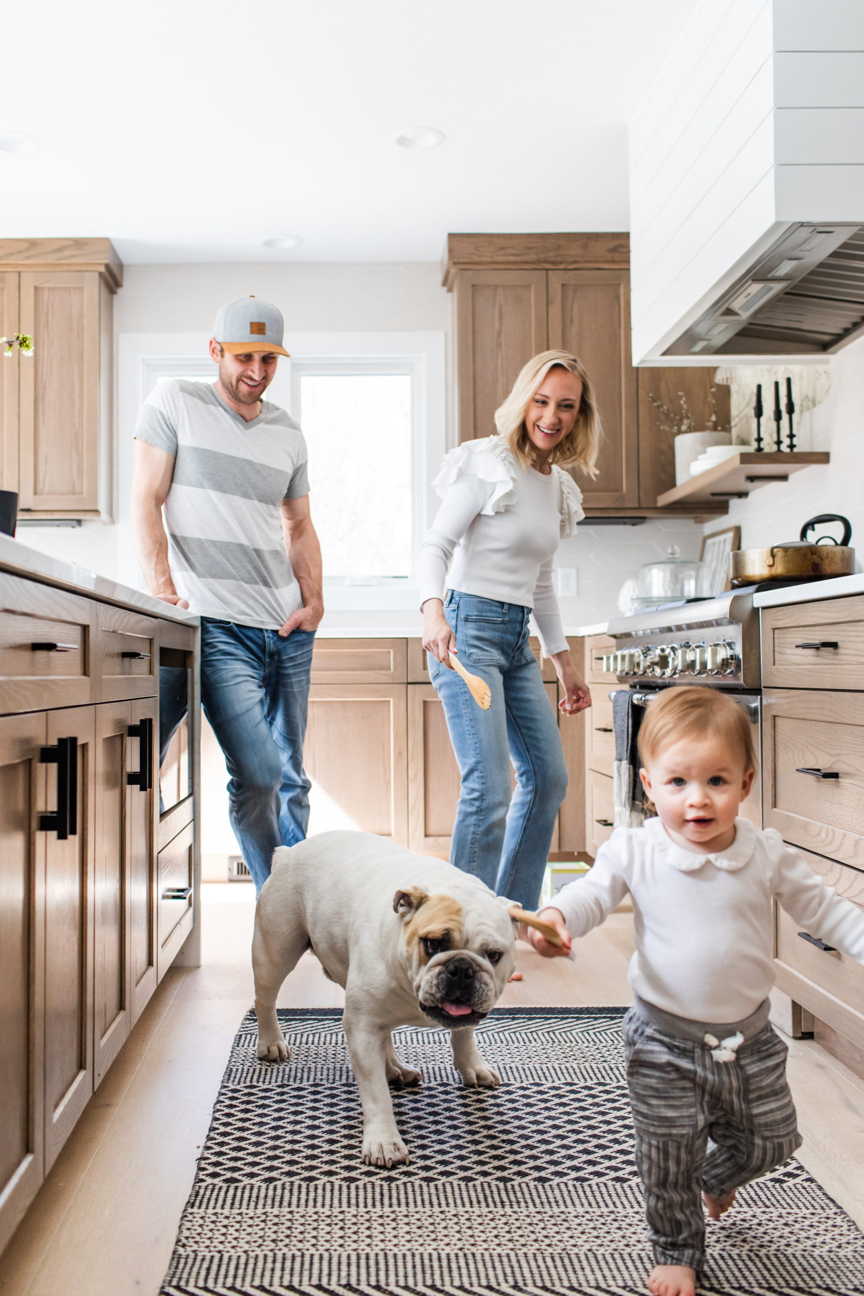 Katie kurtz, north oaks mn, mn realtor, luxury homes mn, interior designer mn, top realtors mn, adorned homes, fresh lifestyle, fresh lifestyle Monday, adorned at home, north oaks mn homes, north oaks homes, James j hill, trendy kitchen design, oak kitchen cabinet trends, approachable luxury, cute bulldog